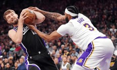 开云体育视频直播-湖人绝杀魔术，福克斯点燃赛场的简单介绍