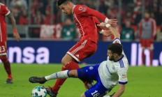 开云体育官方网站-关于沙尔克不敌法兰克福，遭遇失利的信息