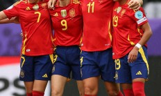 开云官网-包含葡萄牙队惨遭逆转，小组出线前景一片黑暗的词条