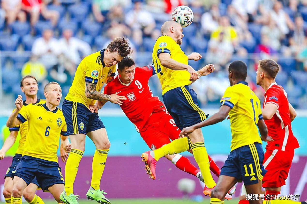 包含甘冈客场逼平对手，保持不败战绩的词条