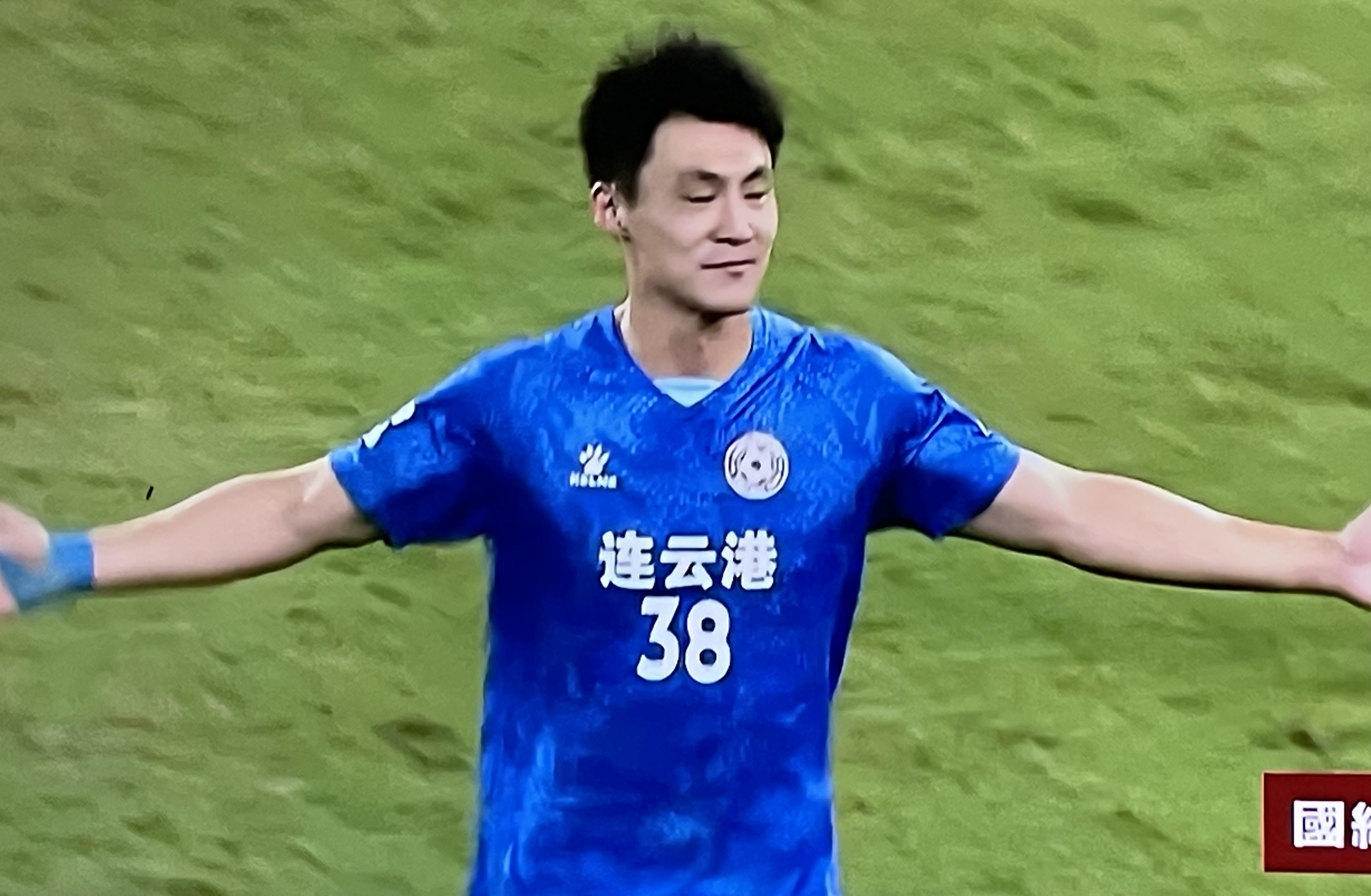 关于盐城队在比赛中展现出团结一致的精神，成功击败对手的信息