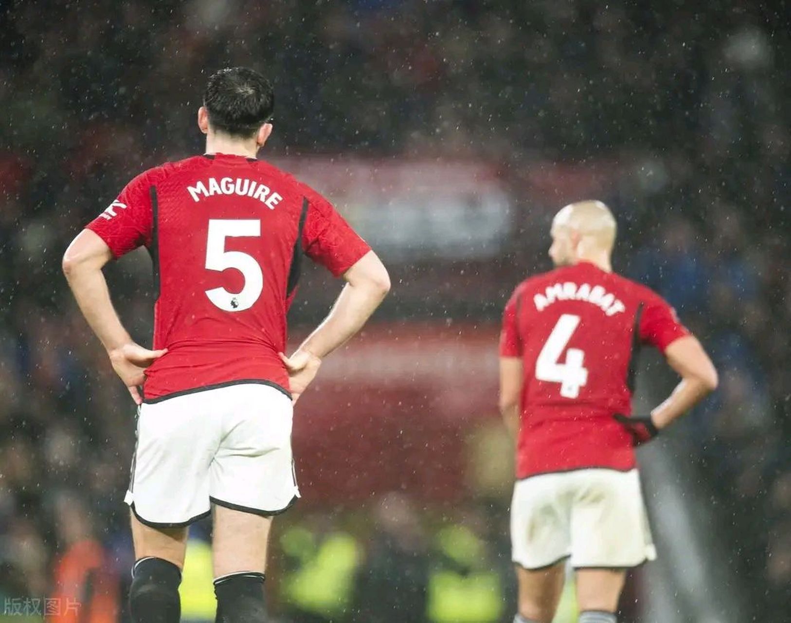 曼联客场逼平伯恩茅斯，继续不败