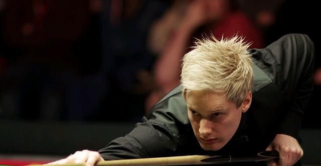 关于夺冠热门遭遇两连败，卫冕梦或将破灭的信息