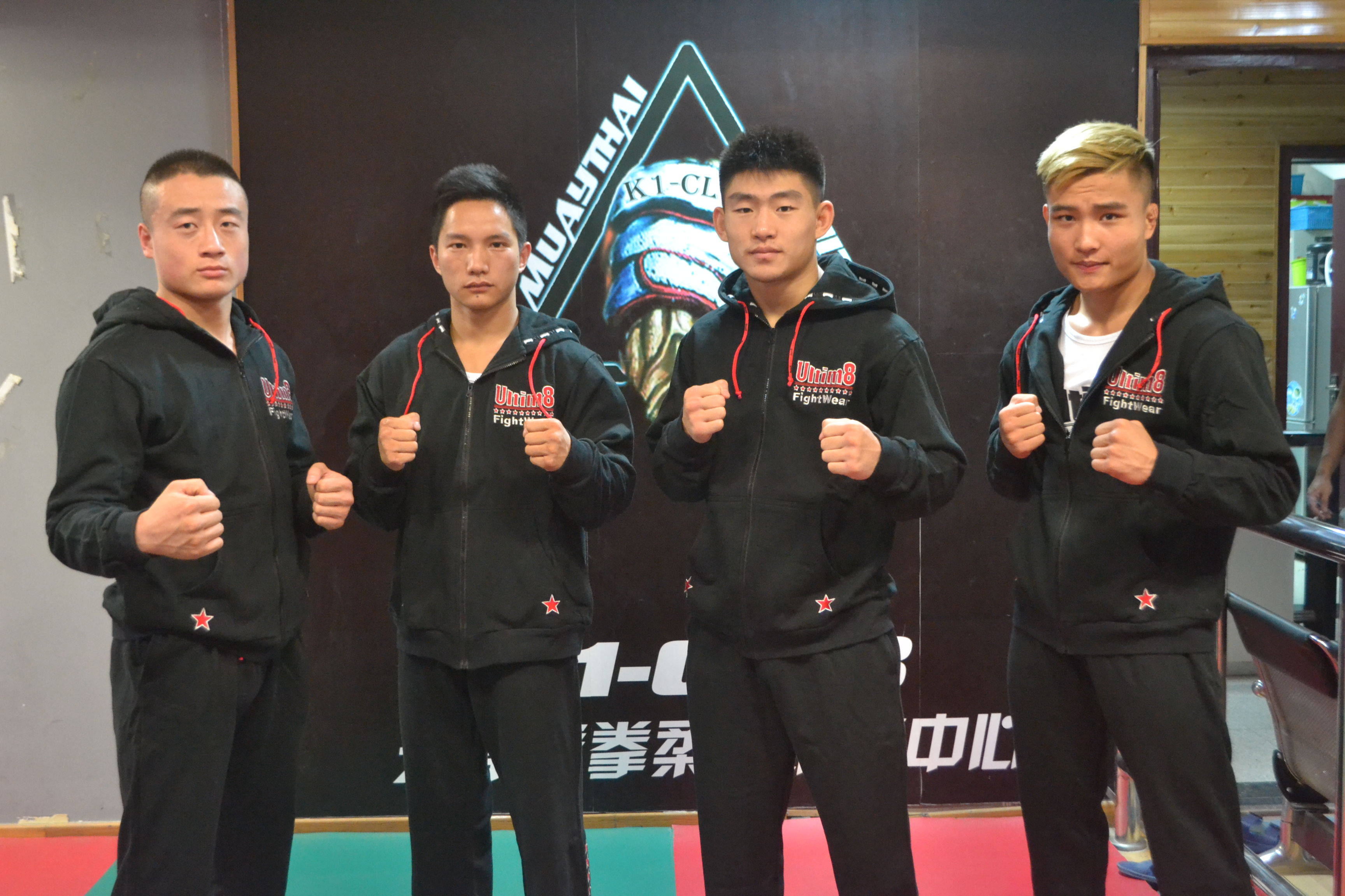 男子拳击决赛竞争激烈，冠军属于最强者