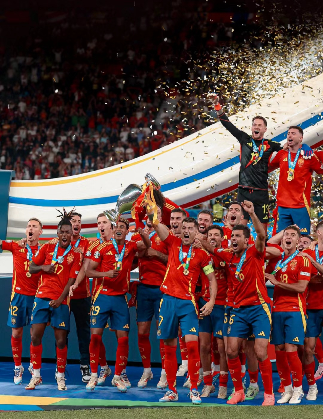 西班牙选手集体出击，获得优异成绩