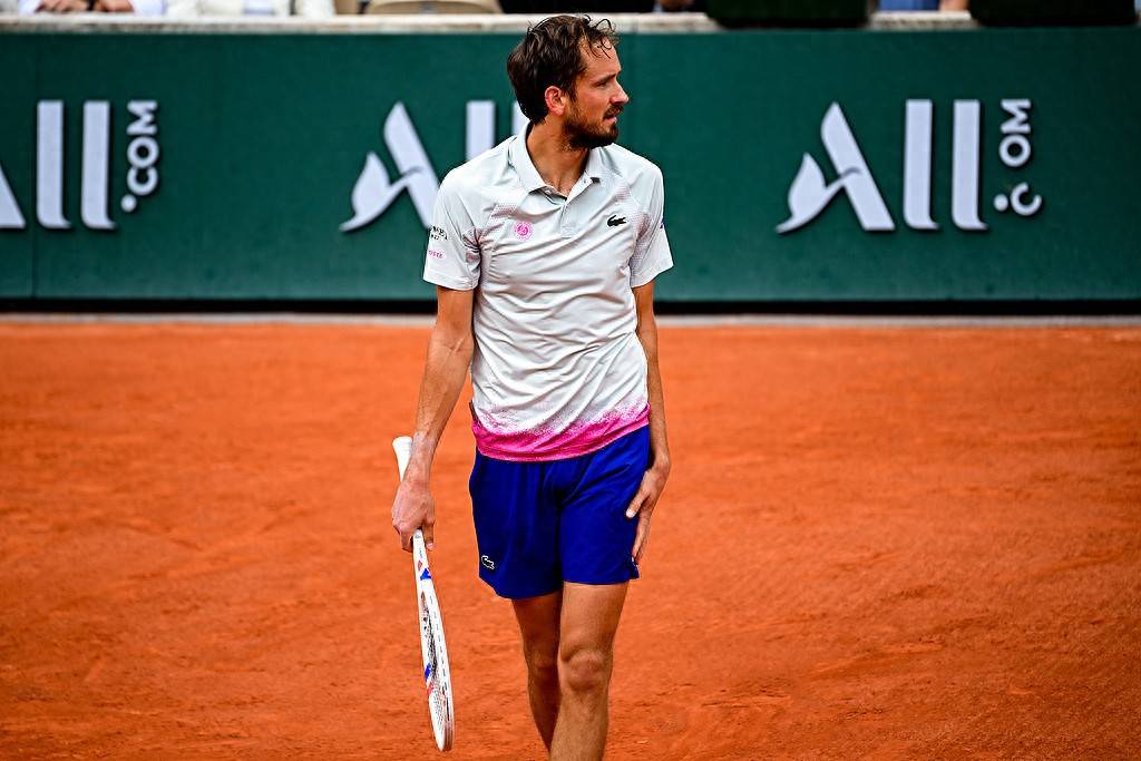 关于蒙特卡洛大师赛横扫法网，梅德韦杰夫点燃赛场的信息