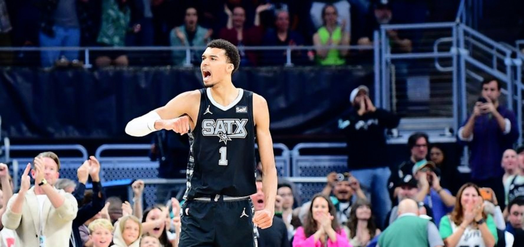 包含篮网鏖战马刺，西蒙斯一己之力扛起全队的词条