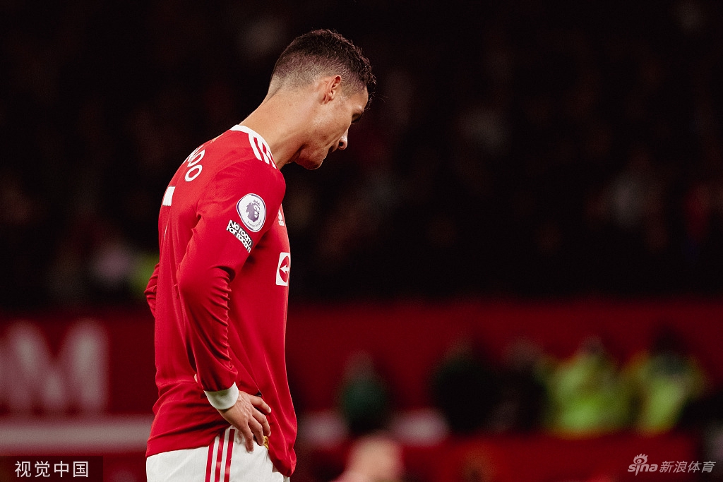 曼联逆转塞维利亚，阿拉巴完成帽子戏法的简单介绍