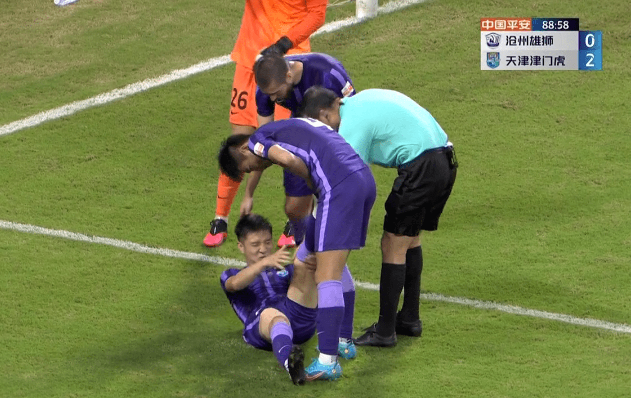 包含韩国队鏖战中国队，王皓状态火热的词条