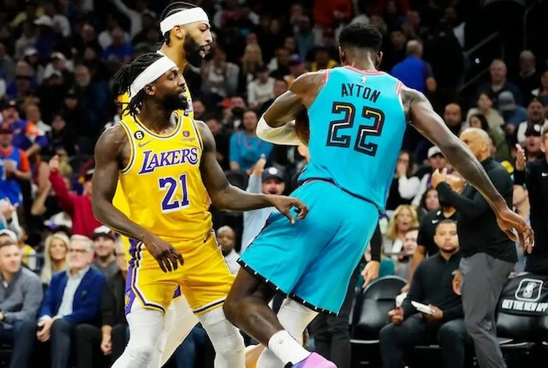 包含中国男篮绝杀湖人，贝弗利制霸全场的词条