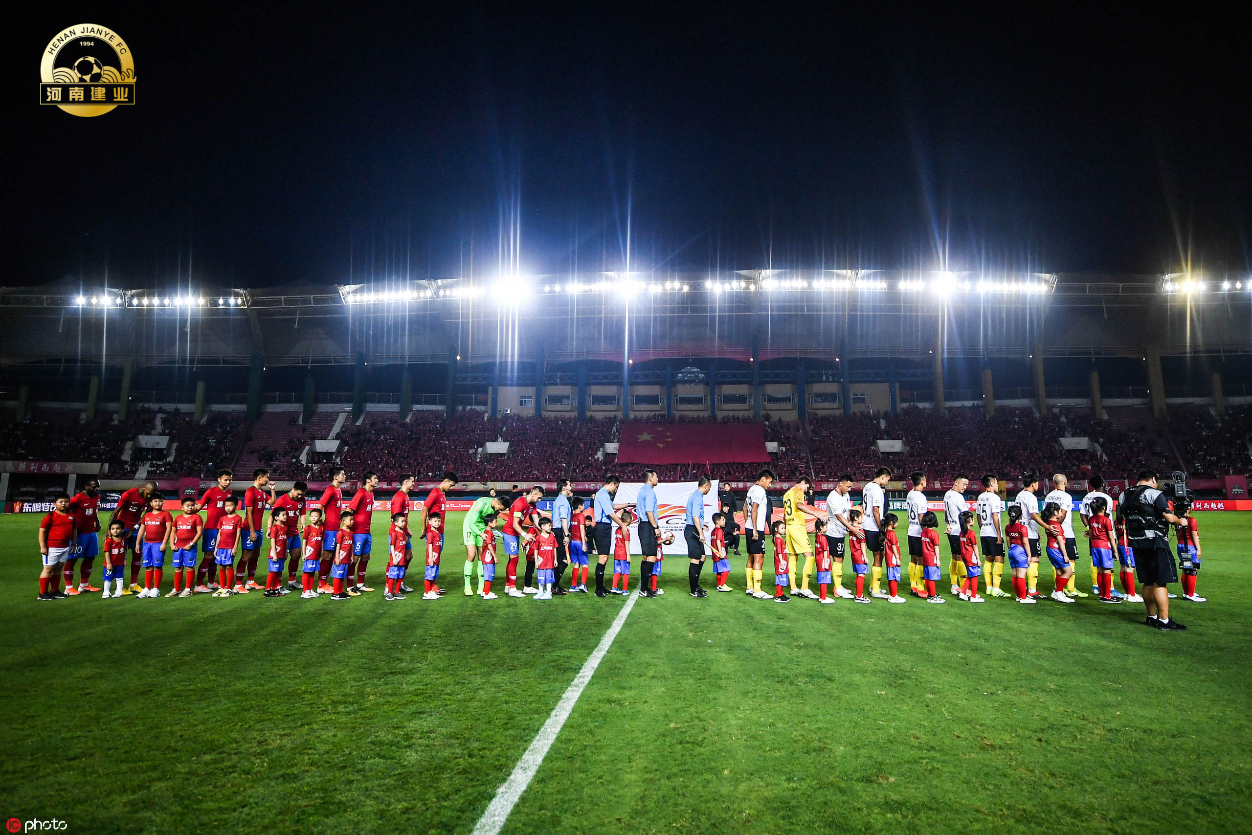 土耳其国家队备战关键战役,力争全取三分的简单介绍 土耳其国家队备战关键战役,力争全取三分的简单介绍