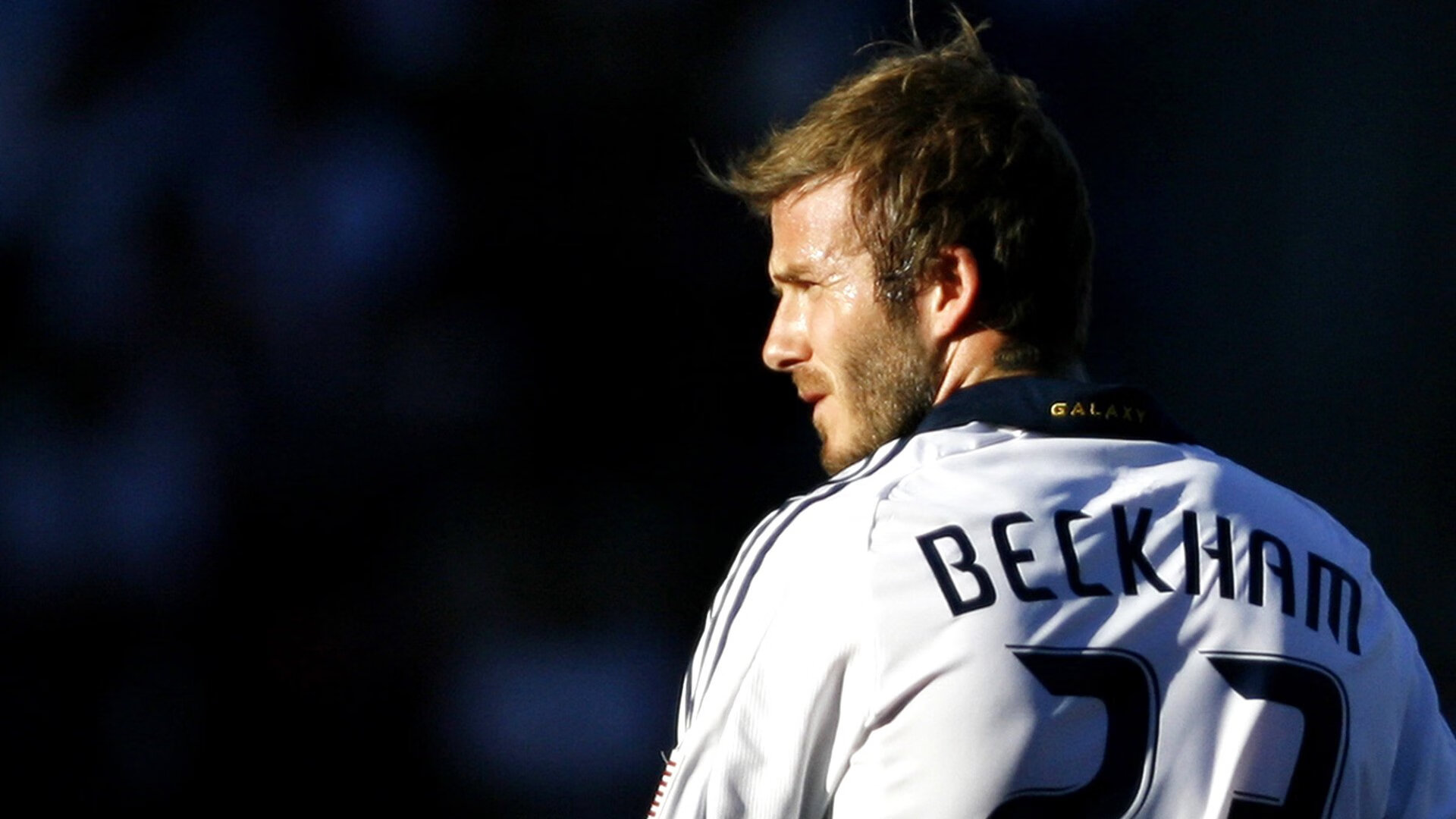 掘金粉碎鹈鹕，恩比德成为关键先生，费城之锚如何主宰比赛